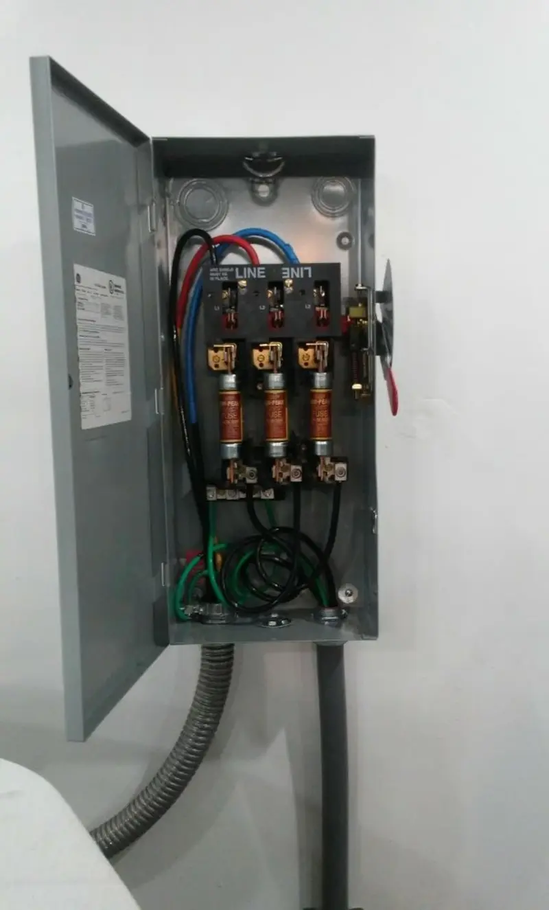 Three-phase disconnect switch installed for Electrical Wiring & Rewiring in La Center